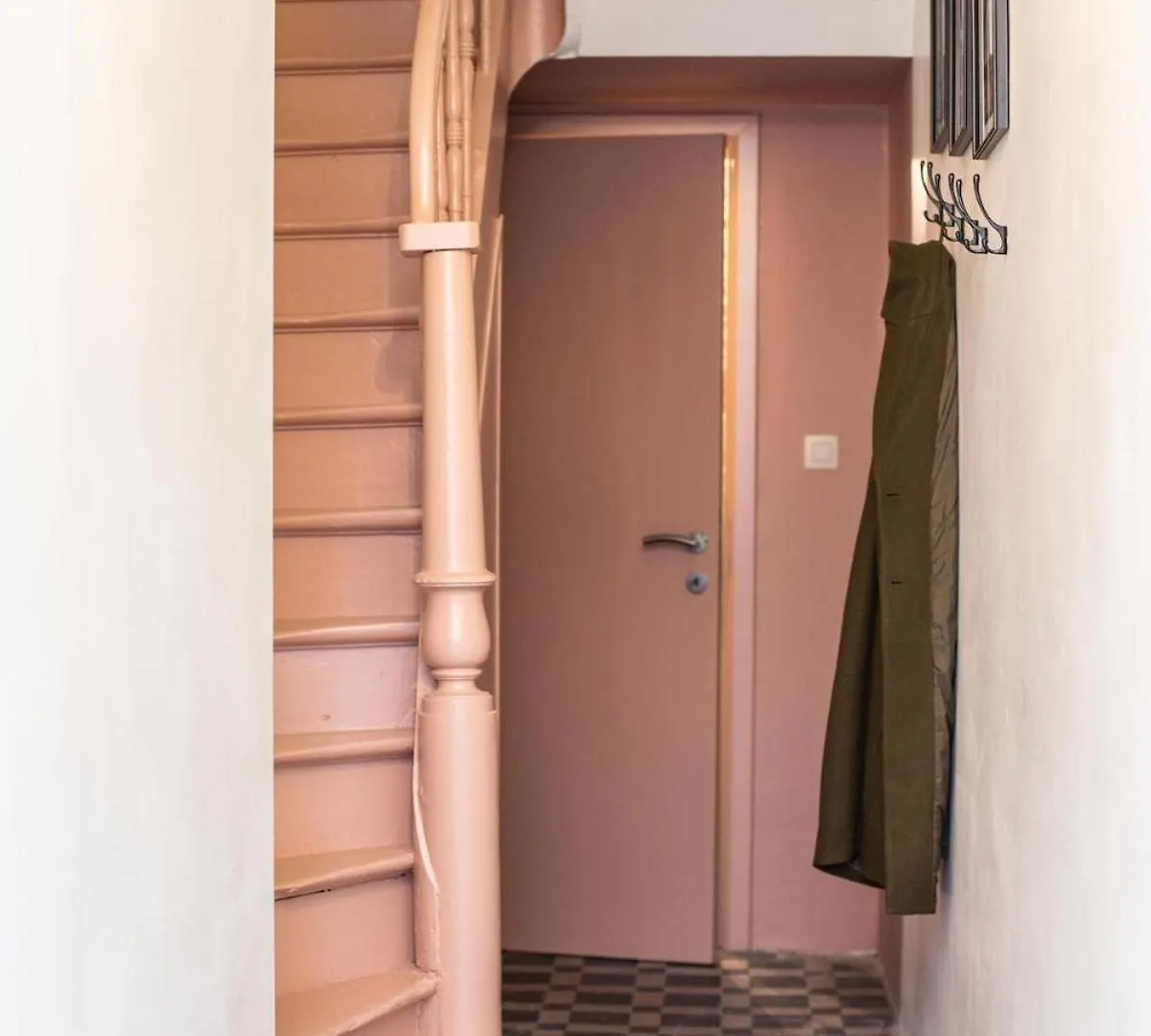 Chic 3Br Apartment Near Antwerpen-Centraal Station Αμβέρσα