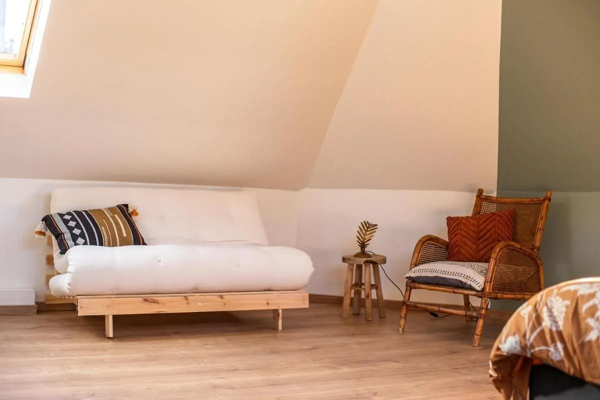 Chic 3Br Apartment Near Antwerpen-Centraal Station  Antwerp